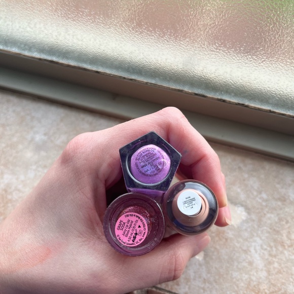 rem, Merit, Fenty, Too Faced bundle - Picture 2 of 14